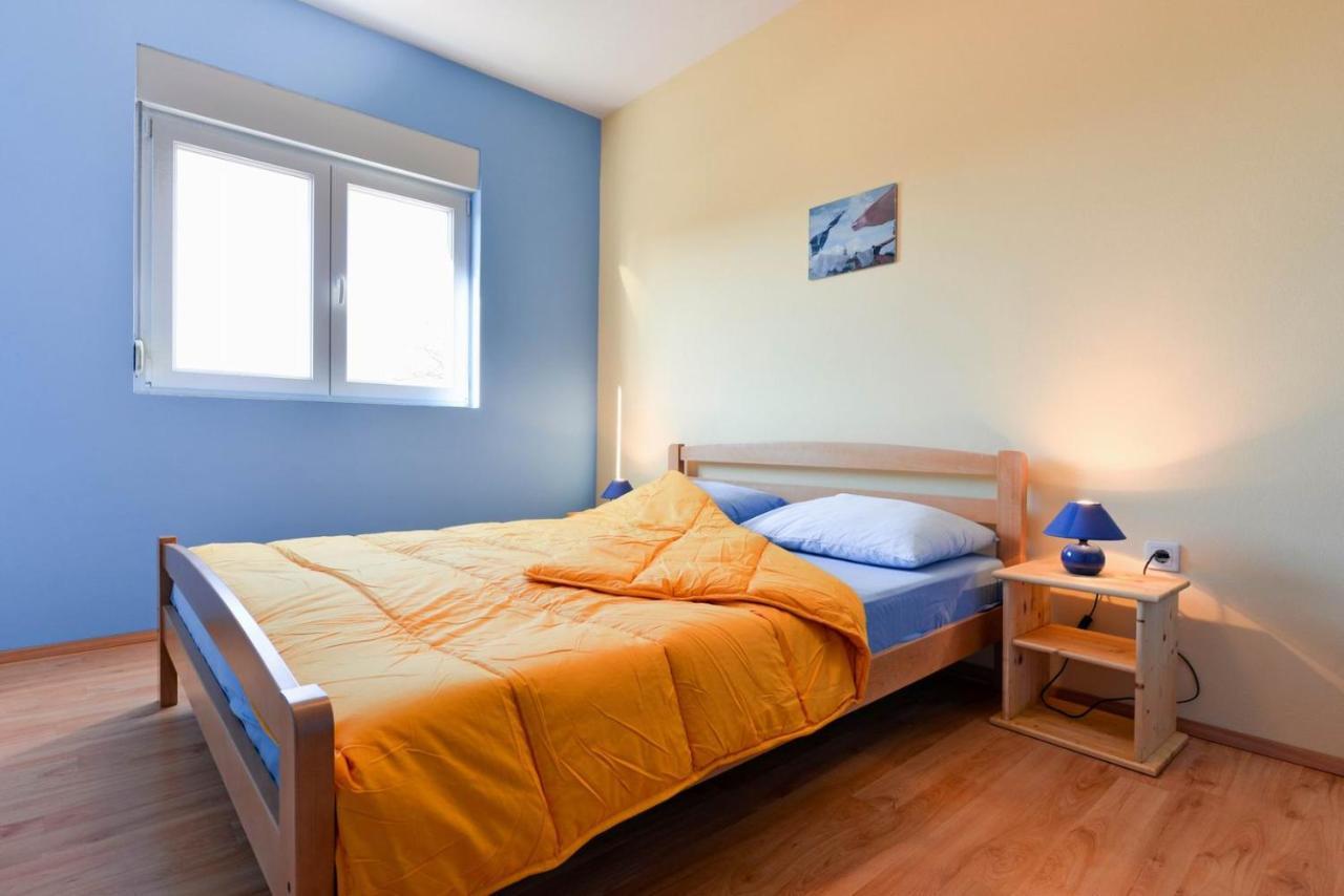 Paklina Apartments Starigrad Paklenica Esterno foto