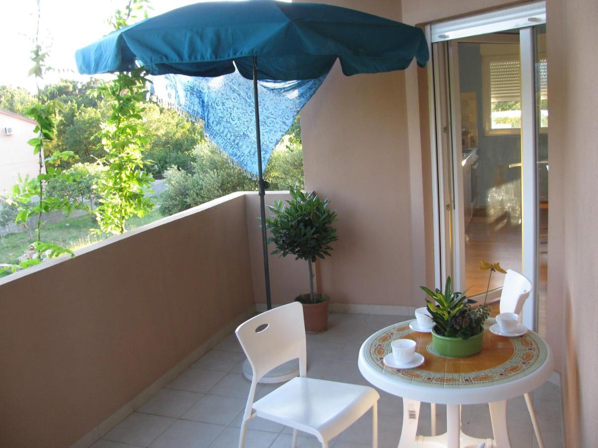Paklina Apartments Starigrad Paklenica Esterno foto